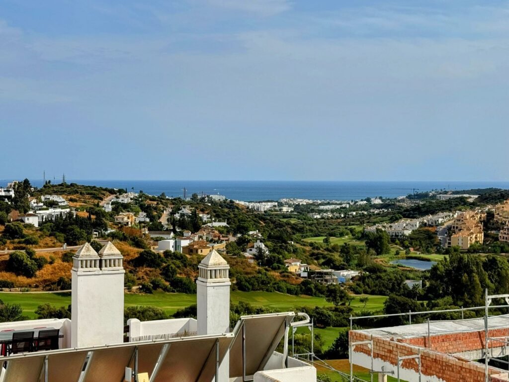 2 Bed Penthouse for Sale in Estepona – Solarium, Views & 2 Parking Spaces