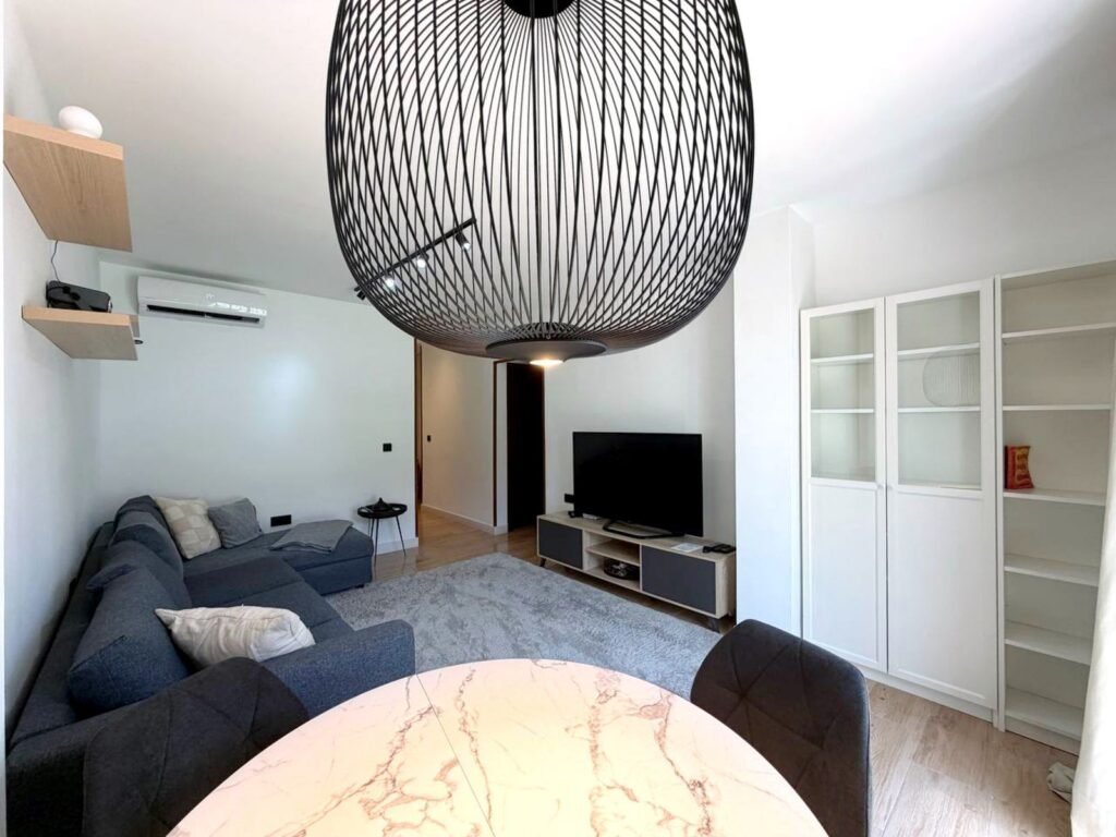 1 Bed Ground Floor Apartment for Sale in El Paraiso – Renovated & Furnished