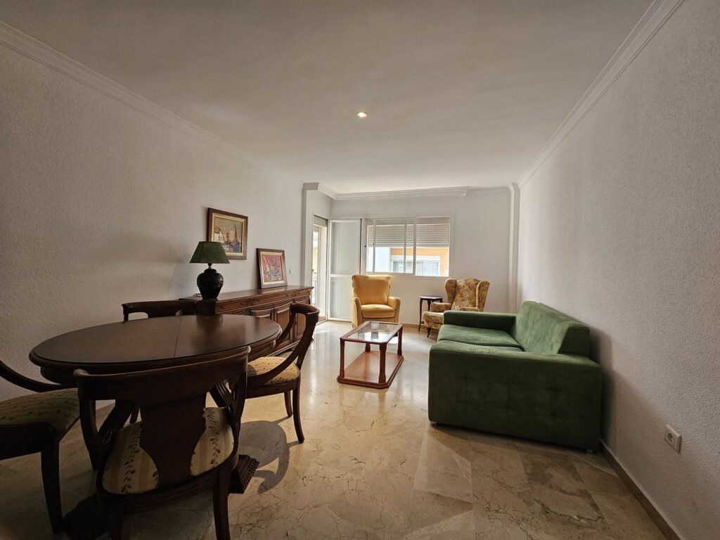 2 Bed Middle Floor Apartment for Sale in Estepona – 60m from Beach with Lift