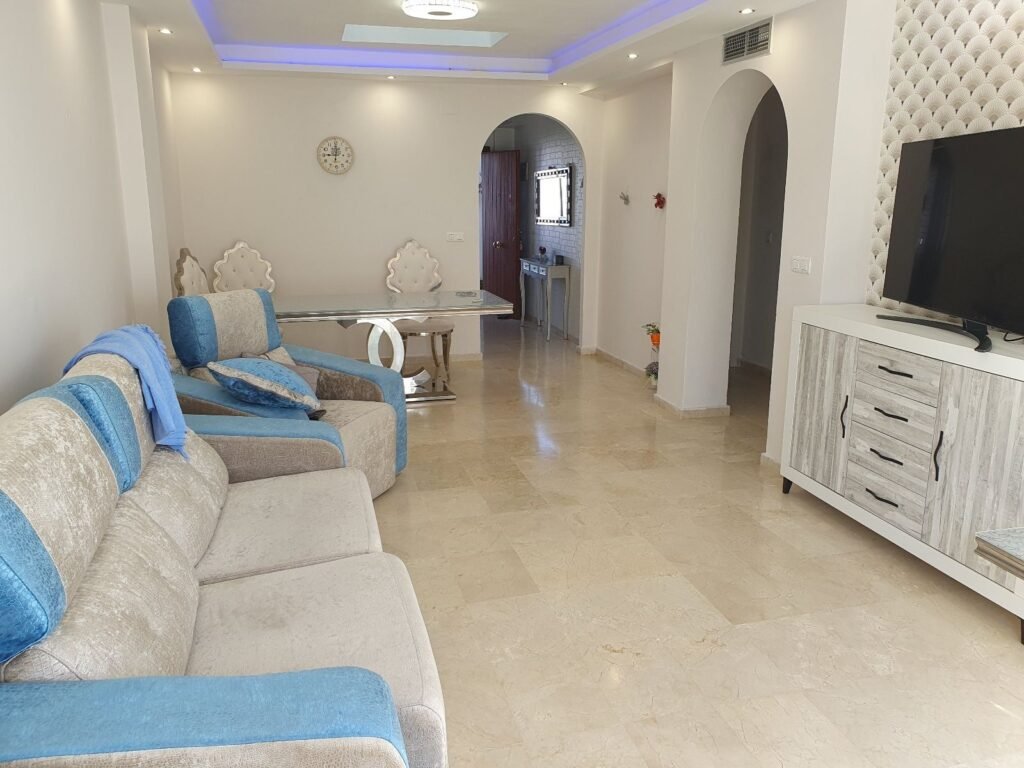 2 Bed Penthouse for Sale in El Paraiso – Solarium, Pool & Parking