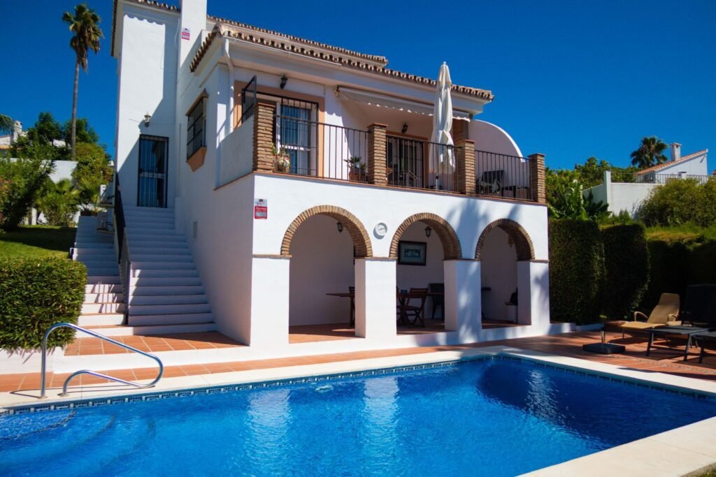 3 Bed Detached Villa for Sale in El Padron – Pool, Gardens & Sea Views