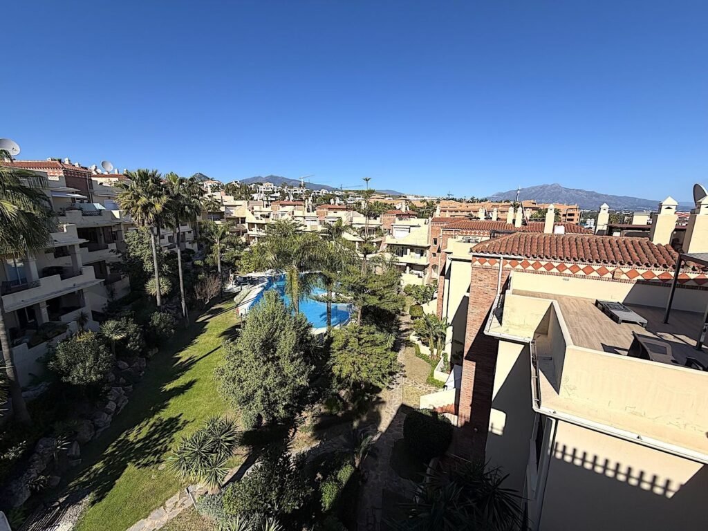 2 Bed Top Floor Apartment for Sale in Bel Air – 90 m² Terrace & Solarium