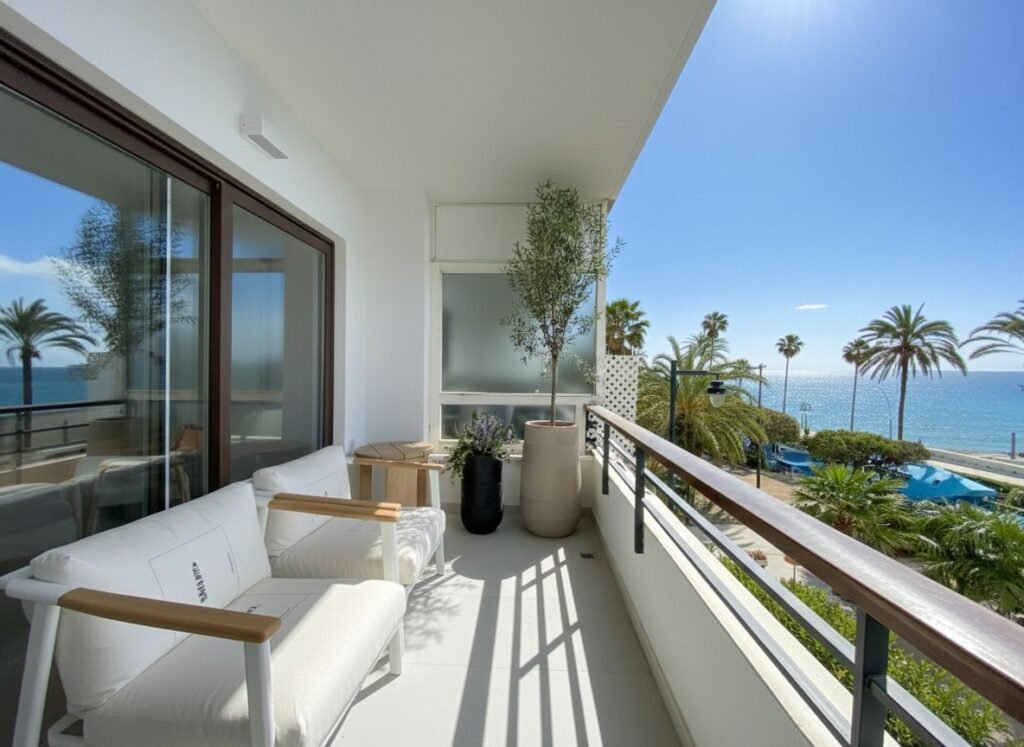 2 Bed Middle Floor Apartment for Sale in Estepona – Frontline Sea Views & Turnkey Finish