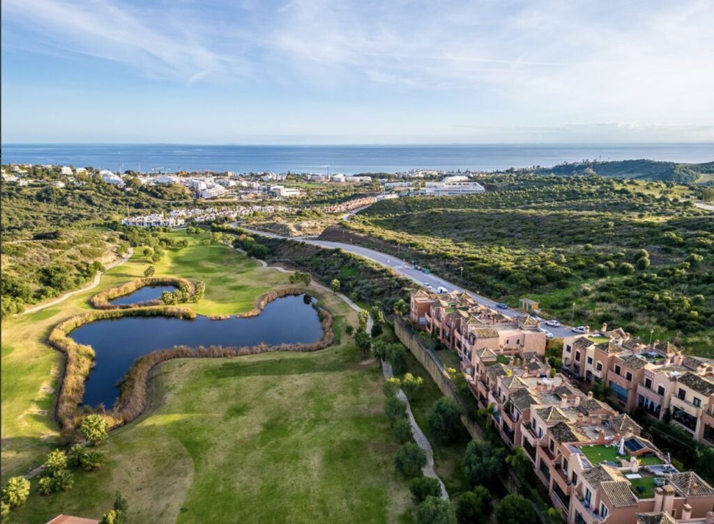 4 Bed Semi-Detached House for Sale in Estepona – Valle Romano Home with 40 m² Terrace