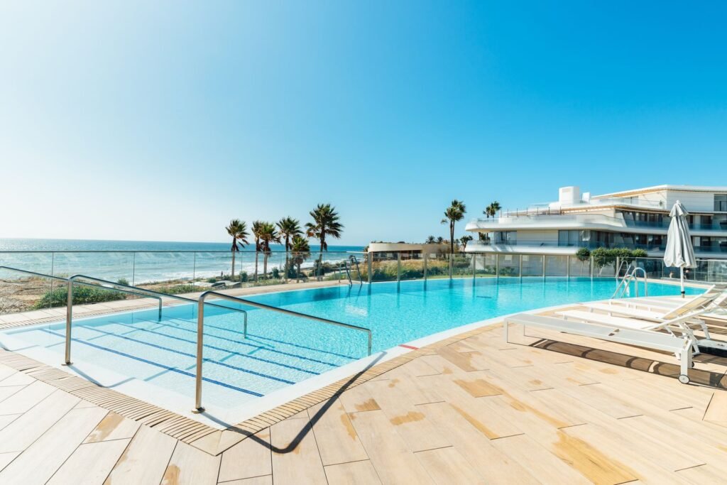 2 Bed Ground Floor Apartment for Sale in Estepona – Frontline Sea Views