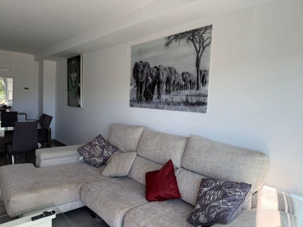 2 Bed Ground Floor Apartment for Sale in Estepona – Resort Amenities & 2 Parking Spaces