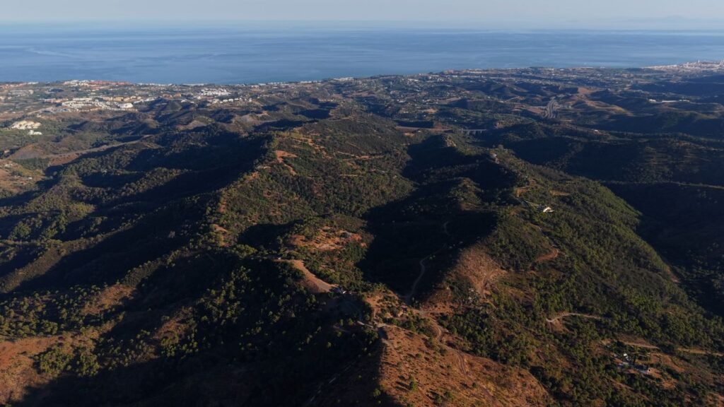Land for Sale in Estepona – 615,000 m² Estate with 3 Prime Plots