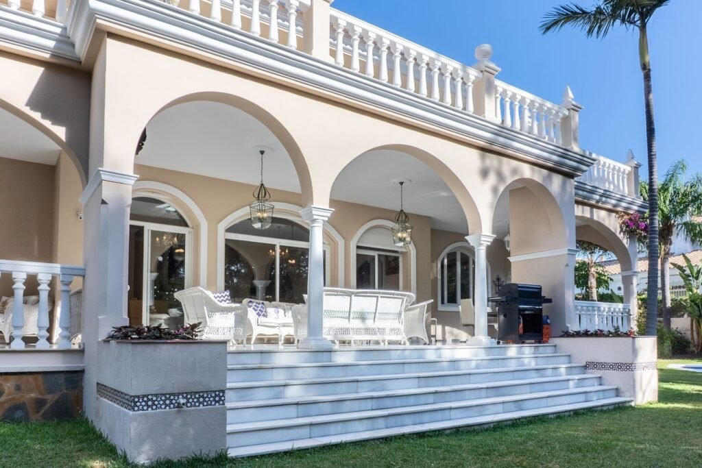 5 Bed Detached Villa for Sale in New Golden Mile – South-Facing Home with Terraces