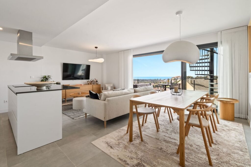 3 Bed Penthouse for Sale in Estepona – Private Terrace & Panoramic Views