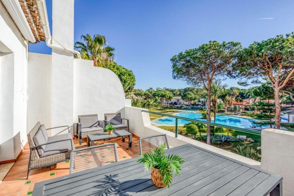 2 Bed Penthouse for Sale in El Presidente – Top-Floor Home with Terrace
