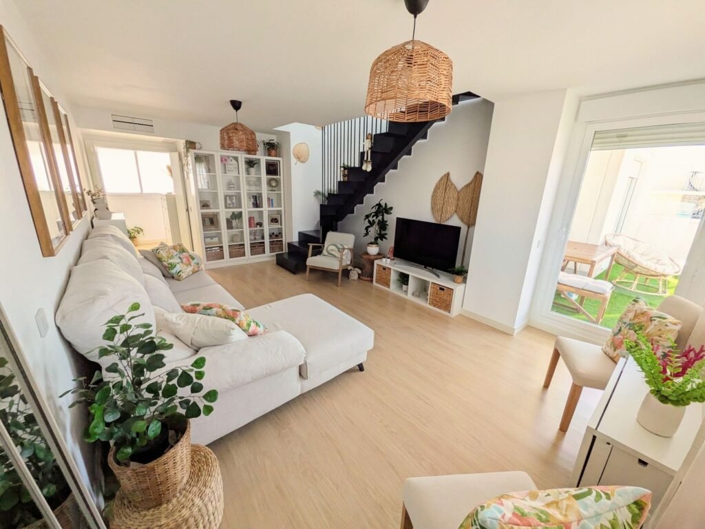 3 Bed Penthouse for Sale in Estepona – Duplex with Solarium & Panoramic Views