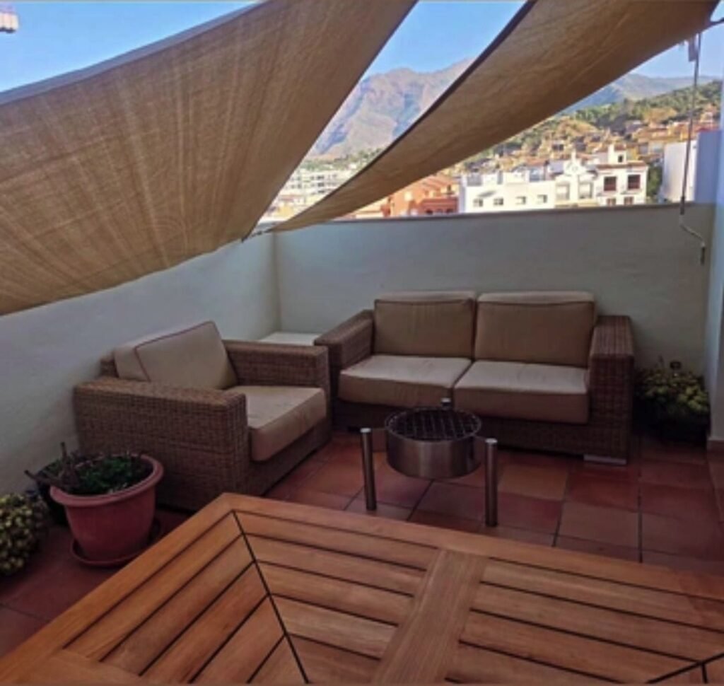 3 Bed Semi-Detached House for Sale in Estepona – Fully Renovated with Double Garage