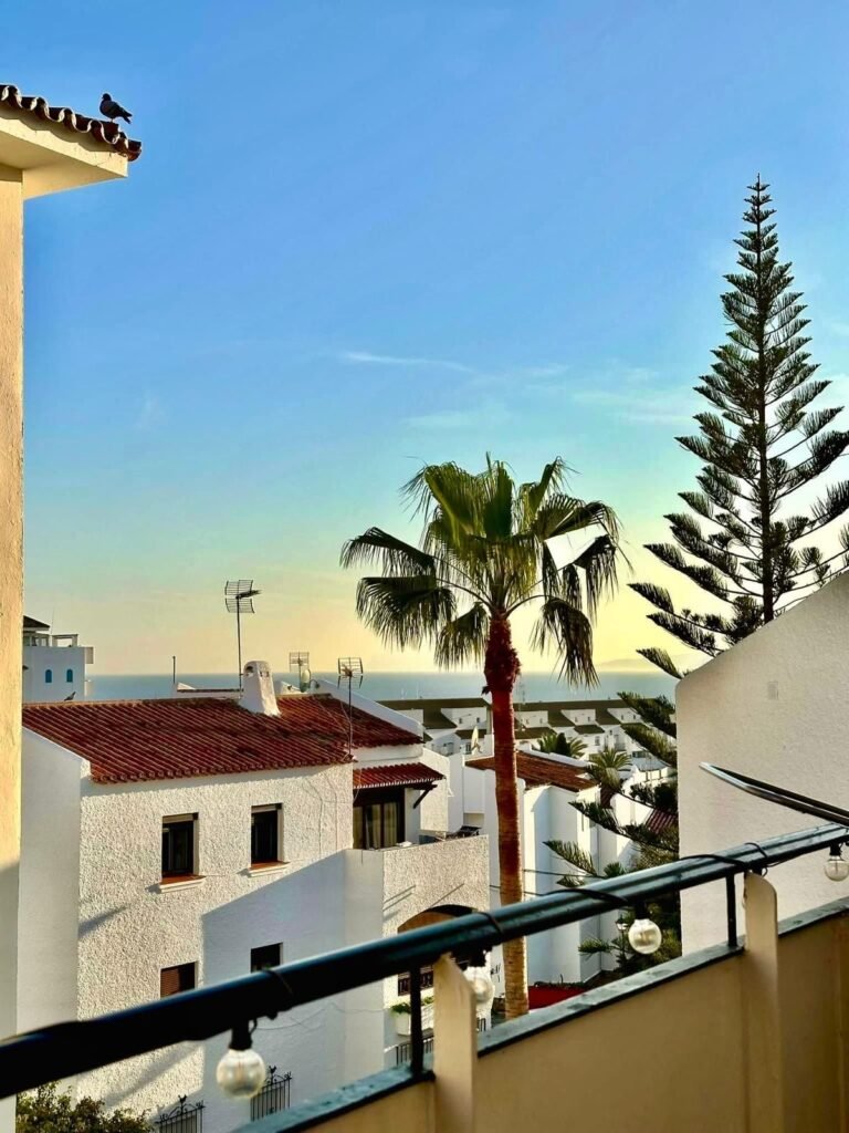 2 Bed Middle Floor Apartment for Sale in Estepona – South-Facing Near the Port