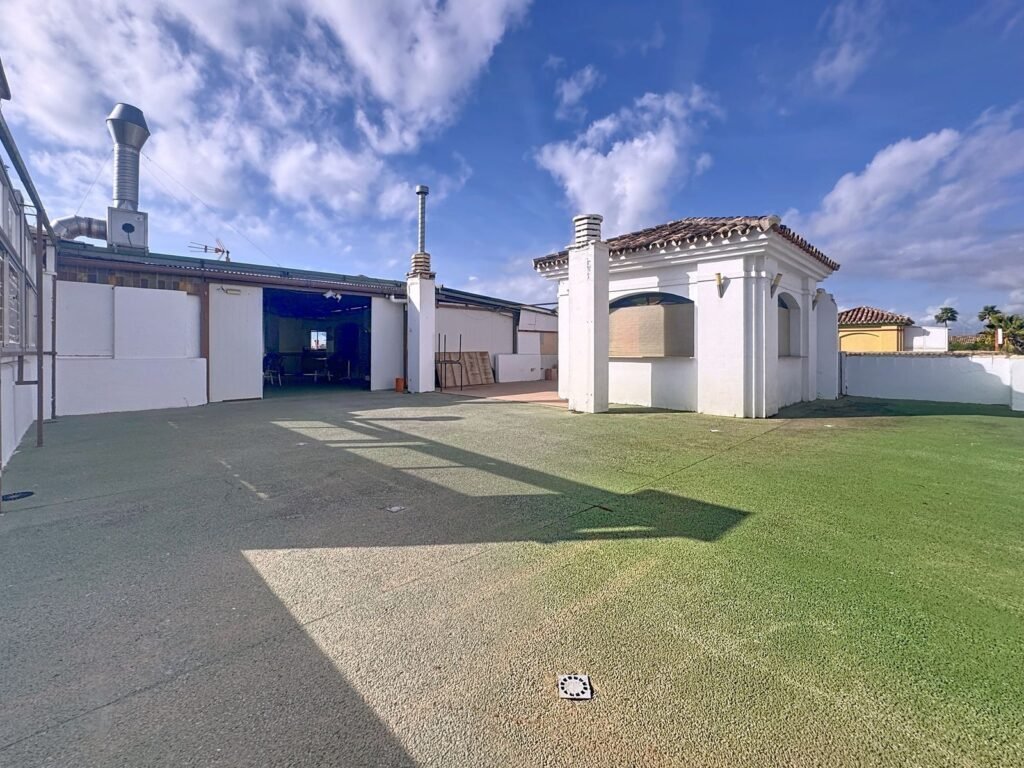 Restaurant for Sale in Diana Park – Licensed Venue with 300 m² Terrace