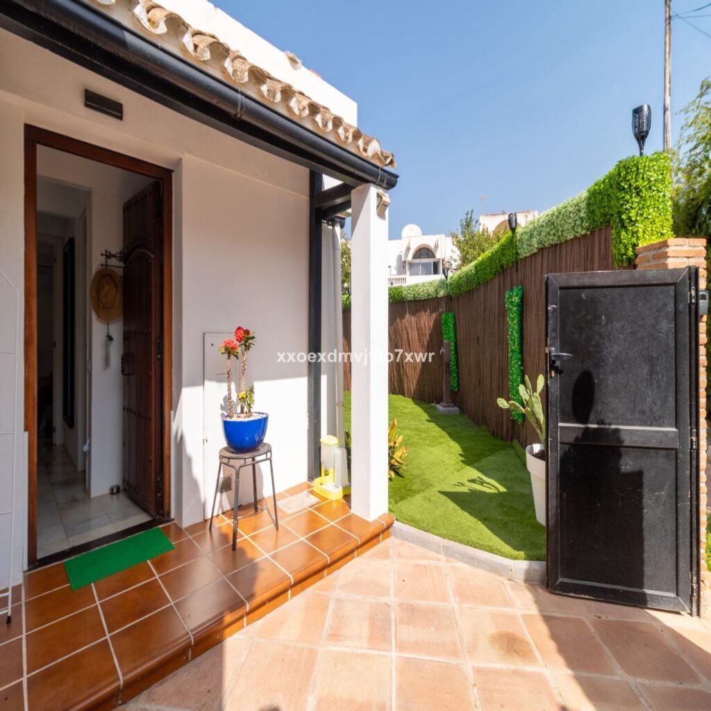 3 Bed Semi-Detached House for Sale in Estepona – Bahía Dorada, 50m from Beach