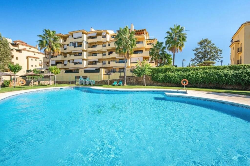 2 Bed Ground Floor Apartment for Sale in Estepona – Renovated with Huge Terrace