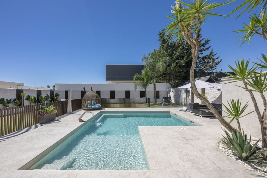 3 Bed Detached Villa for Sale in New Golden Mile – Renovated Villa 550m from Beach