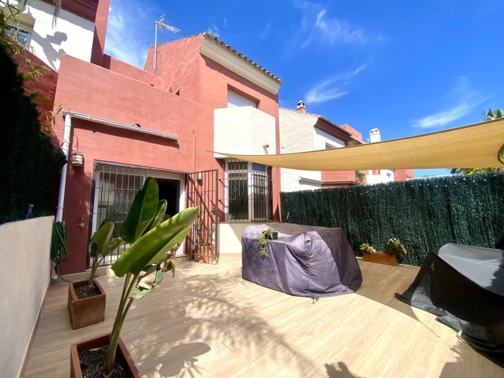 3 Bed Townhouse for Sale in Estepona – Three-Storey Home with Pool Access