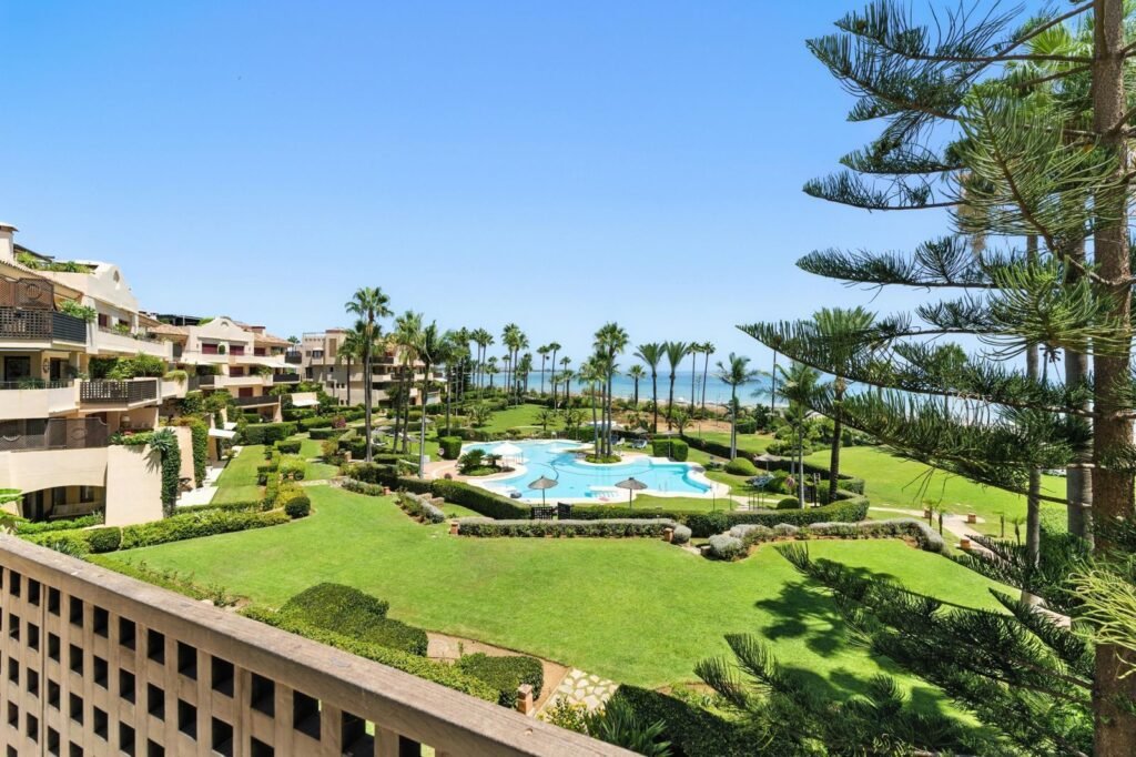 2 Bed Middle Floor Apartment for Sale in Costalita – Beachfront Sea Views