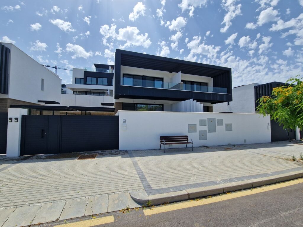3 Bed Semi-Detached House for Sale in Atalaya – New Build Near Golf Courses