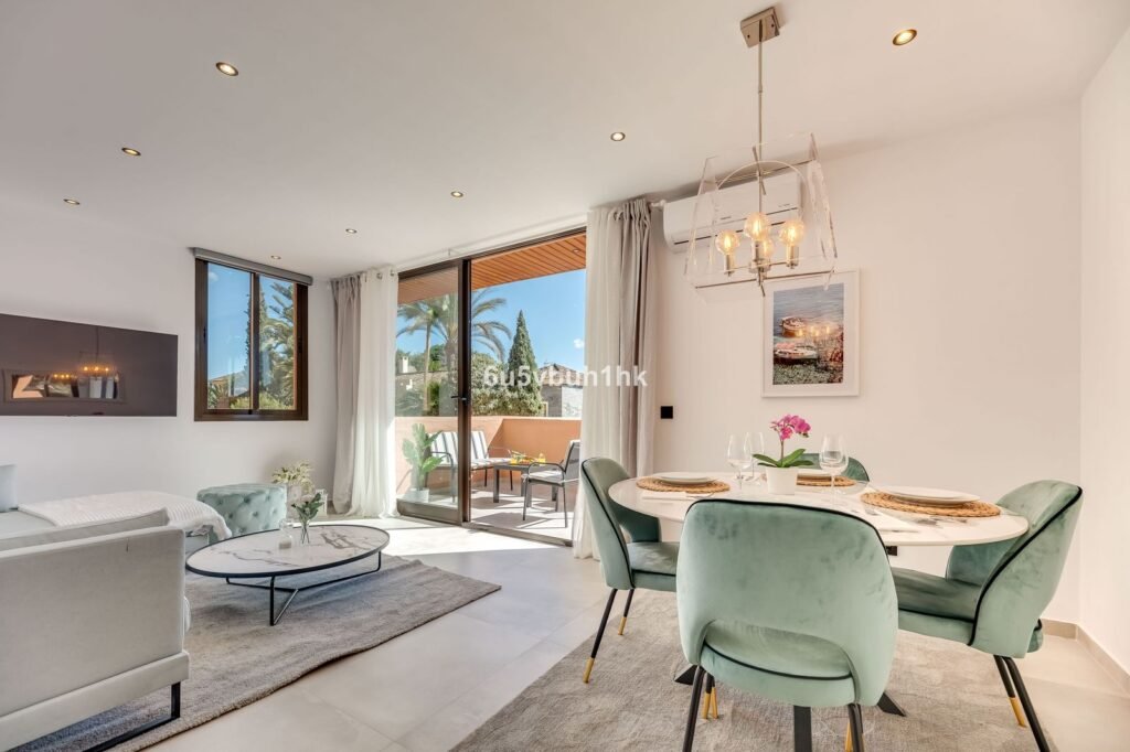 5 Bed Middle Floor Apartment for Sale in Estepona – Two Units Near Beach