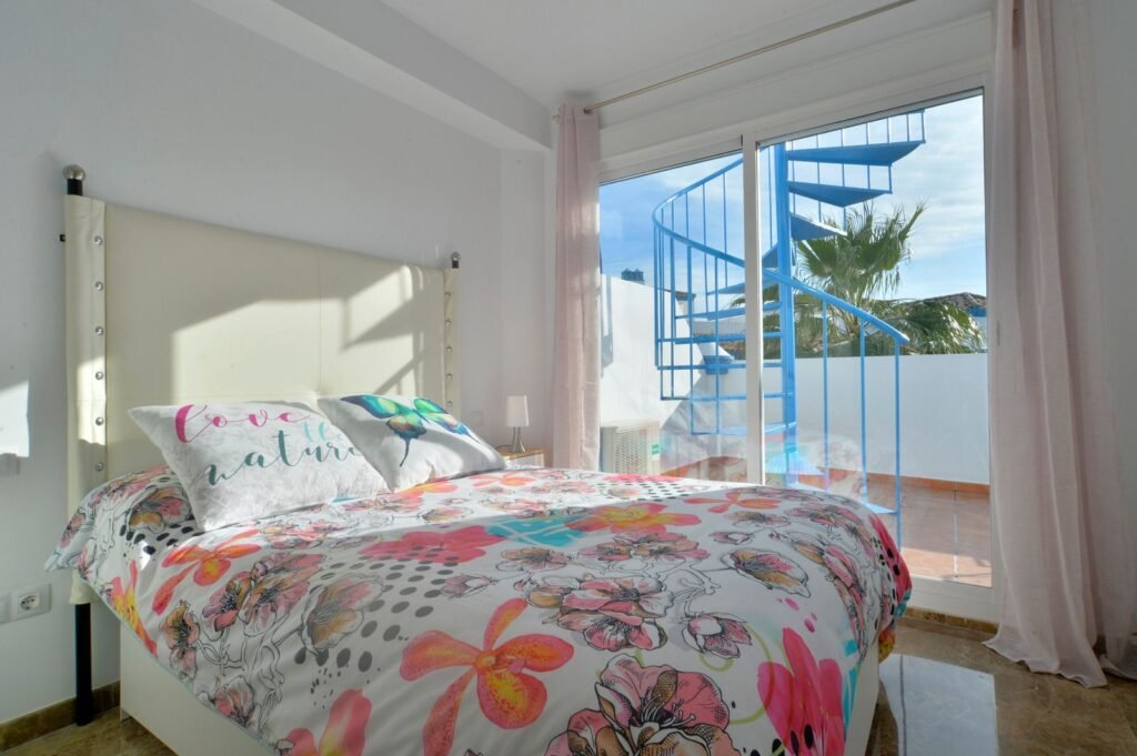 2 Bed Top Floor Apartment for Sale in Estepona – Sea-View Terraces & Pool