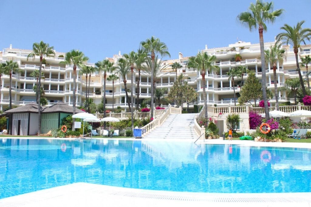 4 Bed Penthouse for Sale in New Golden Mile – South-Facing Beachfront Luxury