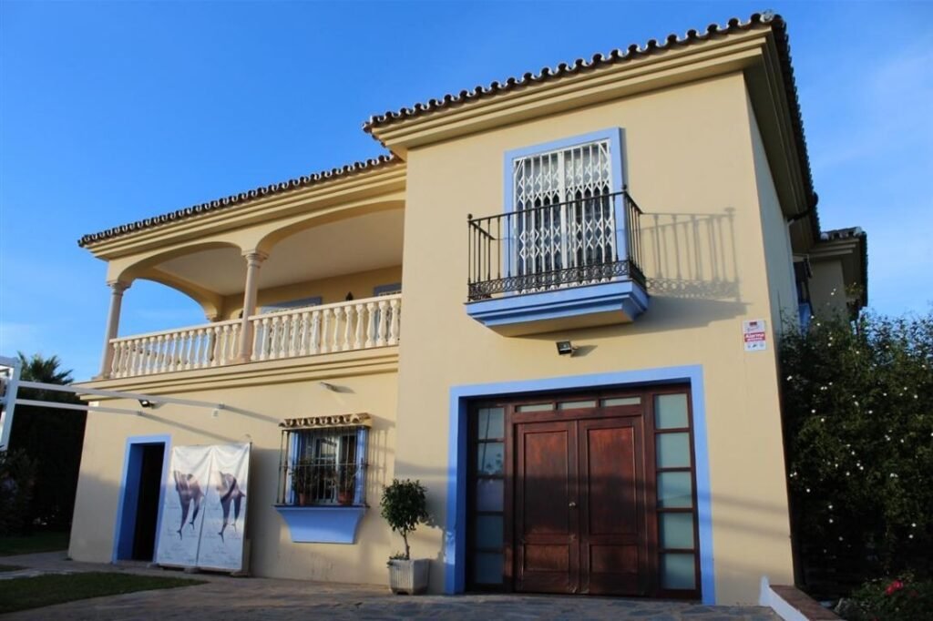 3 Bed Restaurant for Sale in Estepona – Finca-Style Events Venue