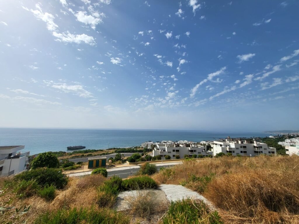 0 Bed Land for Sale in Estepona – Camarate Plot with Project & Licence