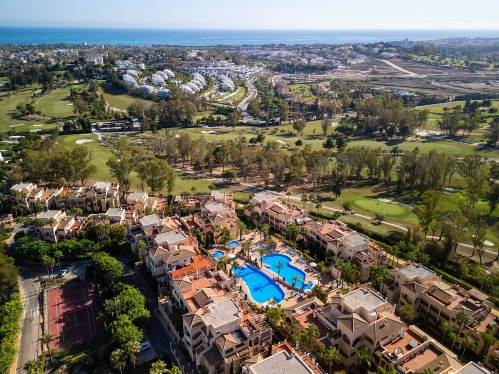 2 Bed Middle Floor Apartment for Sale in Atalaya – Frontline Golf & Resort Amenities