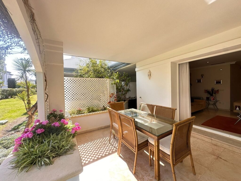 2 Bed Ground Floor Apartment for Sale in Estepona – South-Facing Beachside Home