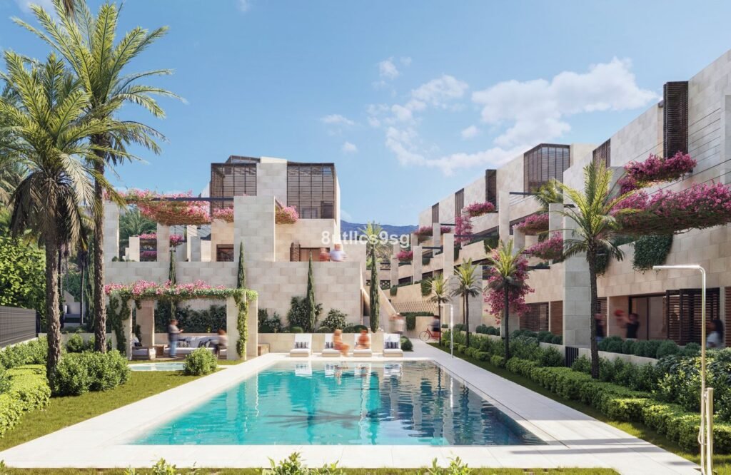 2 Bed Ground Floor Apartment for Sale in Estepona – Sea Views & Spa