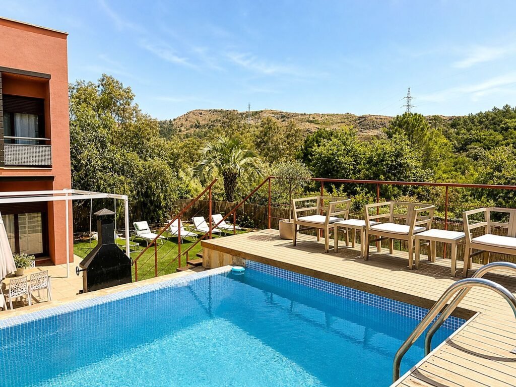 5 Bed Detached Villa for Sale in Selwo – Nature Resort Living