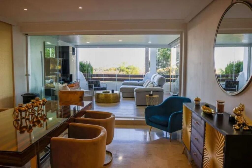 2 Bed Middle Floor Apartment for Sale in Selwo – Sea Views & South Orientation