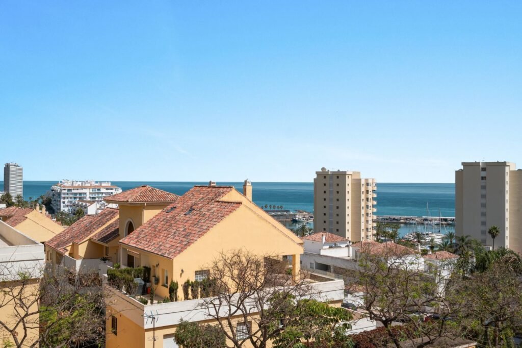 3 Bed Penthouse Duplex for Sale in Estepona – Two-Level Living & Sea Views