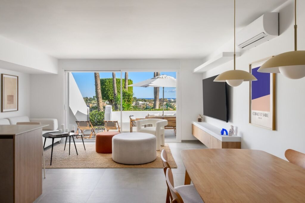 3 Bed Ground Floor Apartment for Sale in El Paraiso – Sea Views & Designer Finish