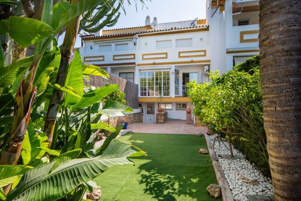 3 Bed Townhouse for Sale in Estepona – Agua Marina Home with Sea-View Terrace