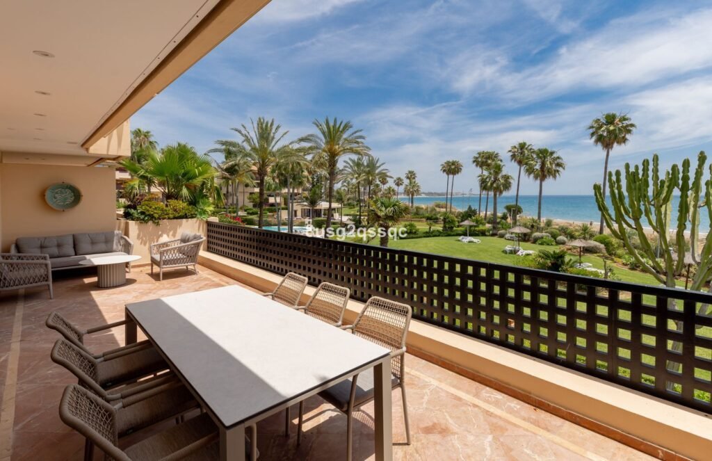 2 Bed Middle Floor Apartment for Sale in Costalita – Frontline Beach & Sea Views