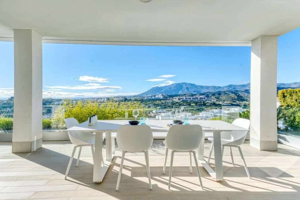 3 Bed Ground Floor Apartment for Sale in Estepona – Spa & Golf Lifestyle
