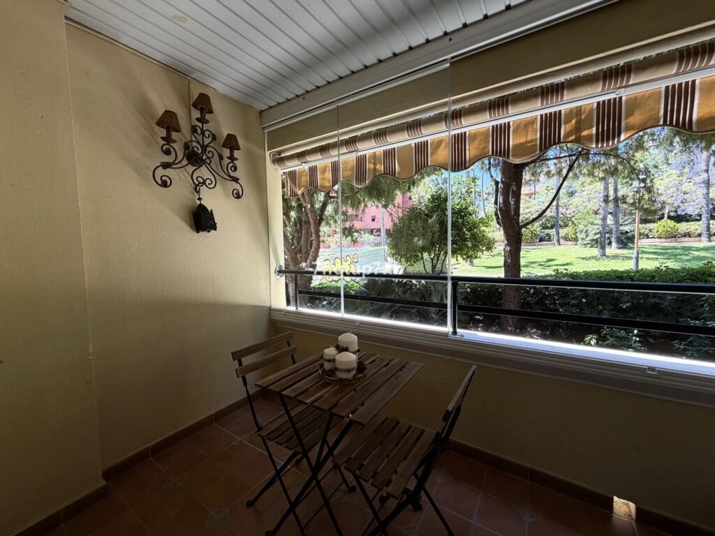 4 Bed Middle Floor Apartment for Sale in Estepona – South-West Facing