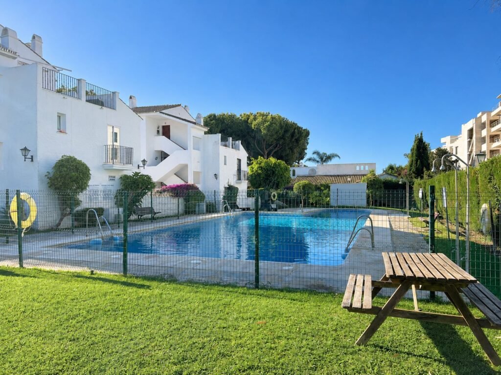 2 Bed Top Floor Apartment for Sale in Benamara – Beachside Corner Home