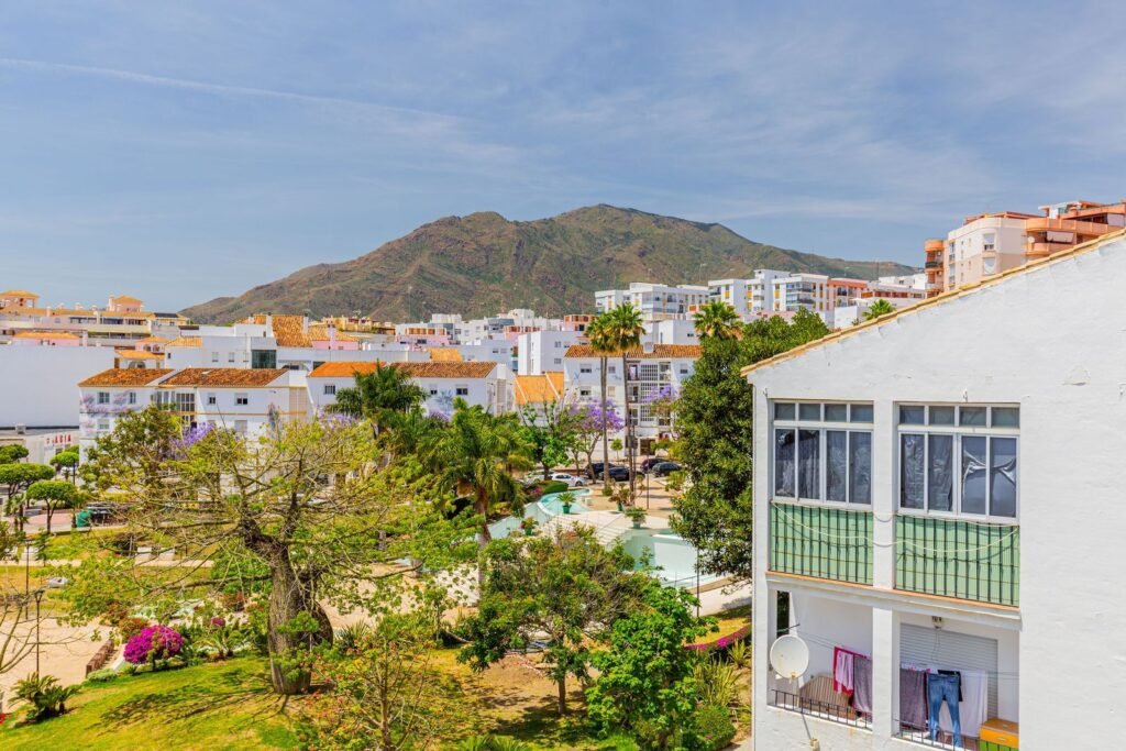 6 Bed Penthouse for Sale in Estepona – Central Dual-Apartment Potential