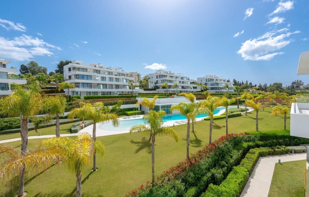 3 Bed Ground Floor Apartment for Sale in Estepona – Largest Garden & 78 m² Terrace