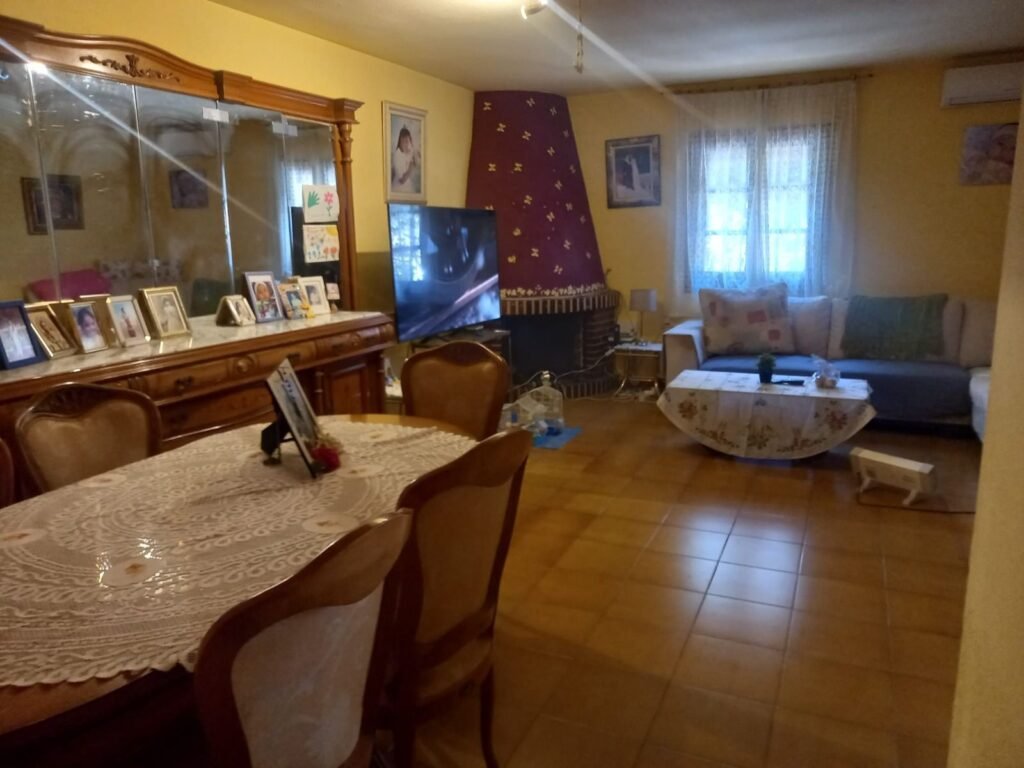 4 Bed Townhouse for Sale in Estepona – Central Renovation Project