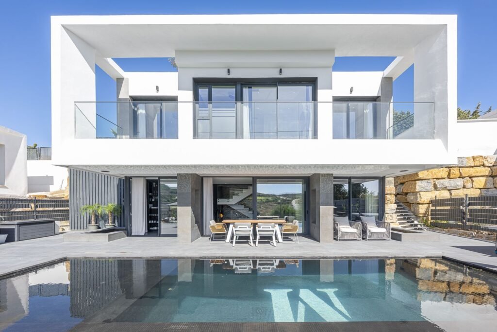 3 Bed Detached Villa for Sale in Valle Romano – Private Pool & Versatile Basement