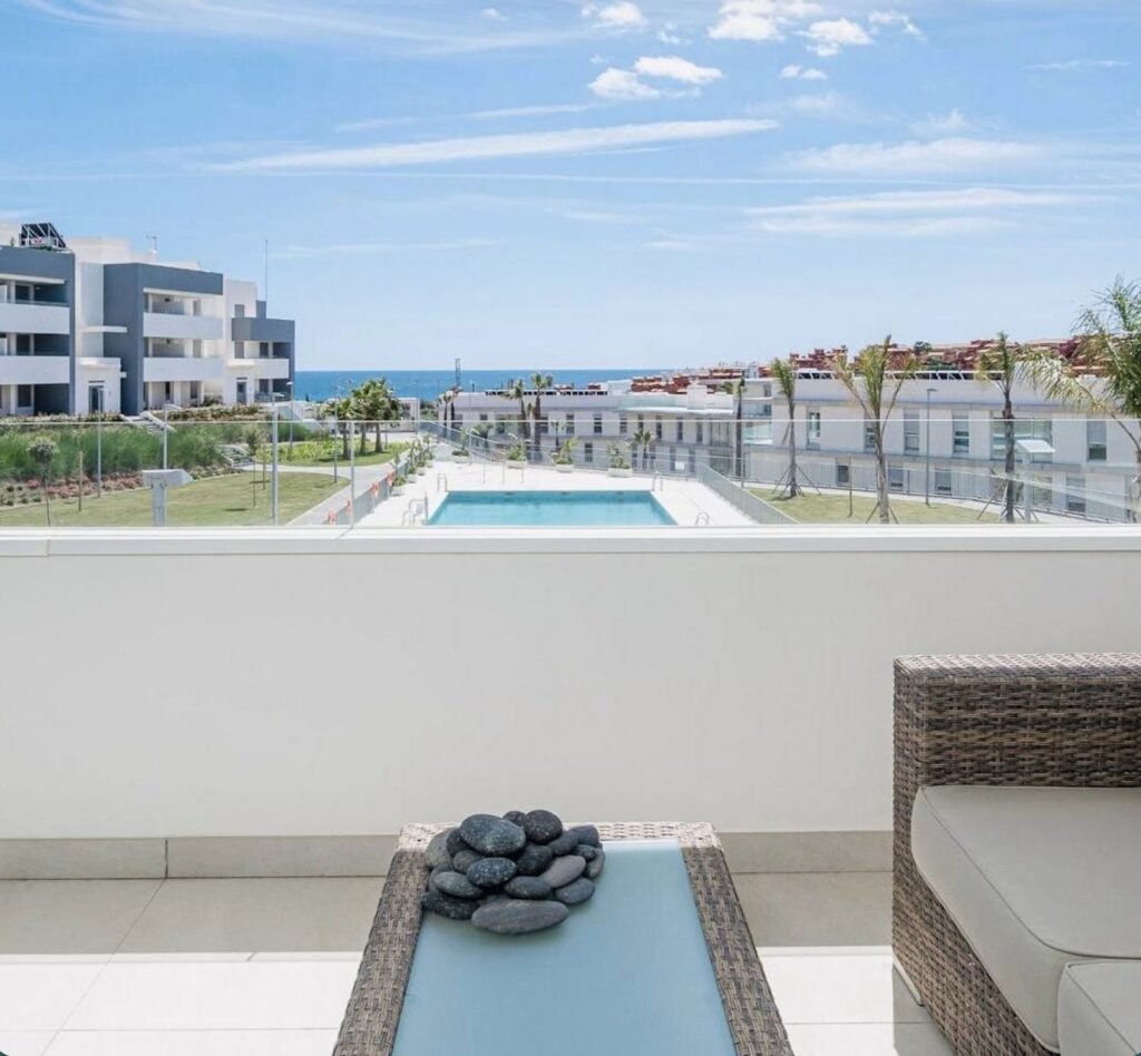 3 Bed Middle Floor Apartment for Sale in Estepona – Corner Home Near Beach