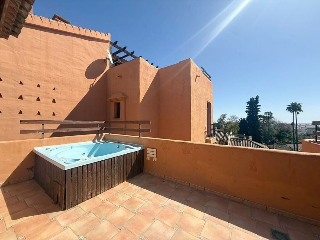 3 Bed Duplex for Sale in Estepona – Gated Community with Sea Views