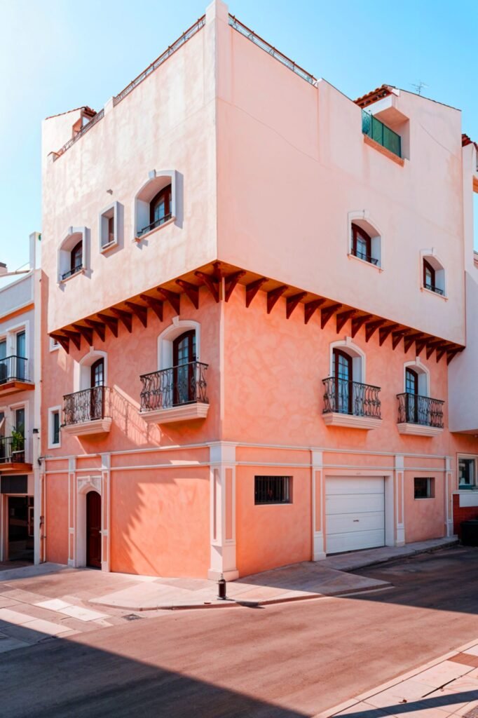 7 Bed Townhouse for Sale in Estepona – Private Pool & 43 m² Solarium