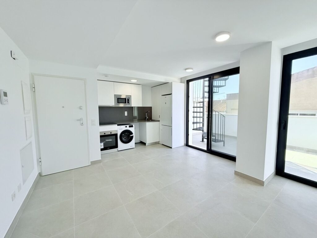 1 Bed Penthouse for Sale in Estepona – New Build with Private Solarium