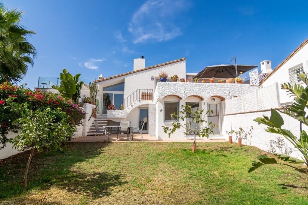 2 Bed Semi-Detached House for Sale in Estepona – Beach Access & Private Garden
